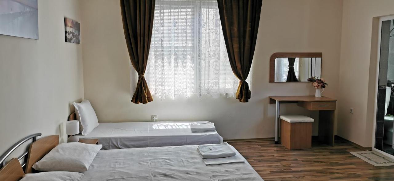 Къща за гости The sunny corner Созополь Экстерьер фото